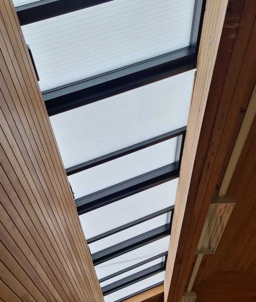 9 equal bays glazed with 25mm Lumira structural polycarbonate sheet